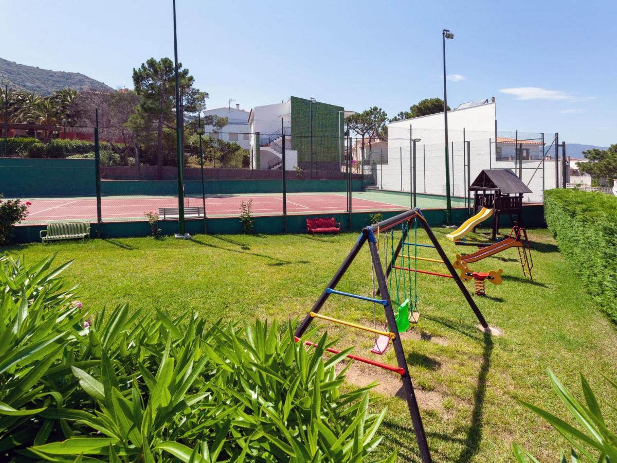 Apartment Palmiers I-5 By Interhome Llanca Bagian luar foto